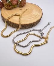 Load image into Gallery viewer, Round snake 3mm classic bracelet
