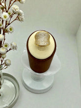 Load image into Gallery viewer, Cz pave set deeper in the middle ring
