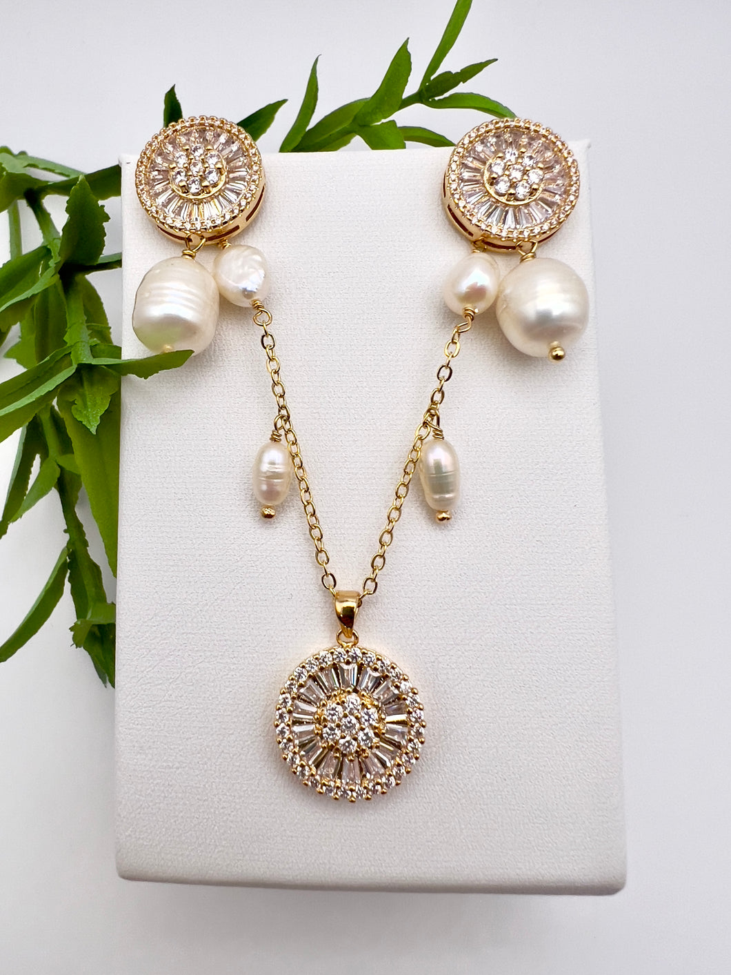 Pizza cz and cultured pearl earrings and necklace