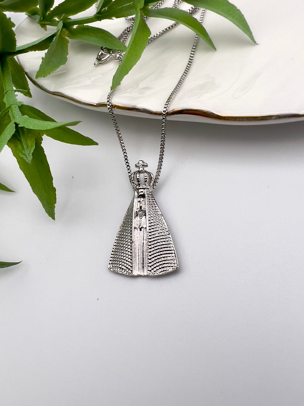 Plain Our Lady of Aparecida medium size necklace