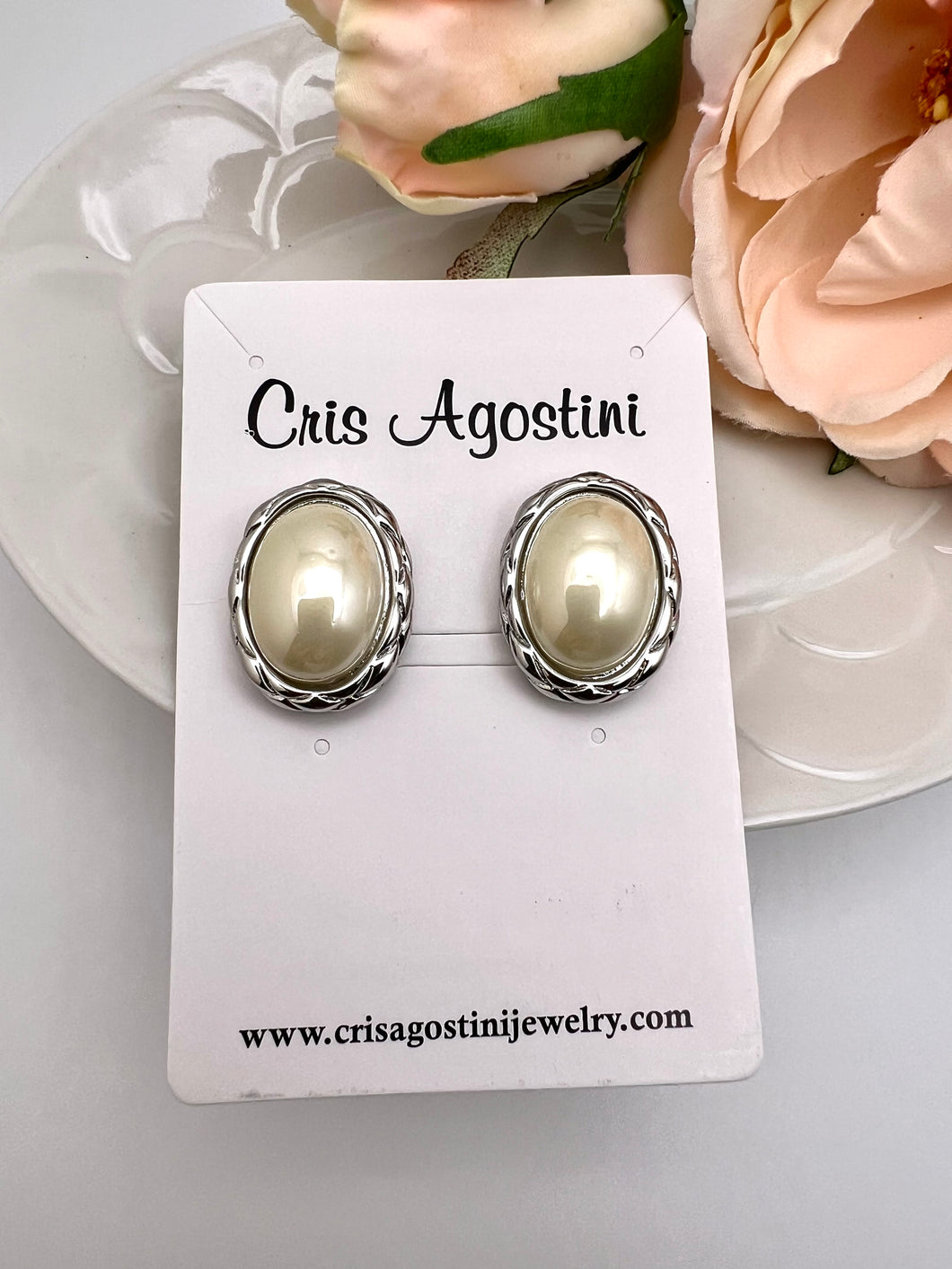 Silver plated oval pearl earrings