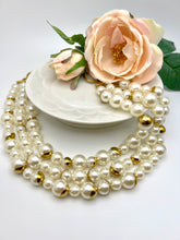 Load image into Gallery viewer, Pearl with gold details 3 layers necklace
