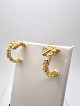 Load image into Gallery viewer, Snake  Bugary inspired curved stud earrings
