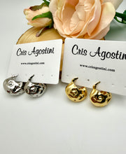 Load image into Gallery viewer, Medium hammered organic hoop earrings
