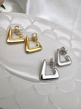 Load image into Gallery viewer, Geometric triangle push back earrings
