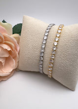 Load image into Gallery viewer, Tennis bracelet 4mm cz fold over clasp Valentina
