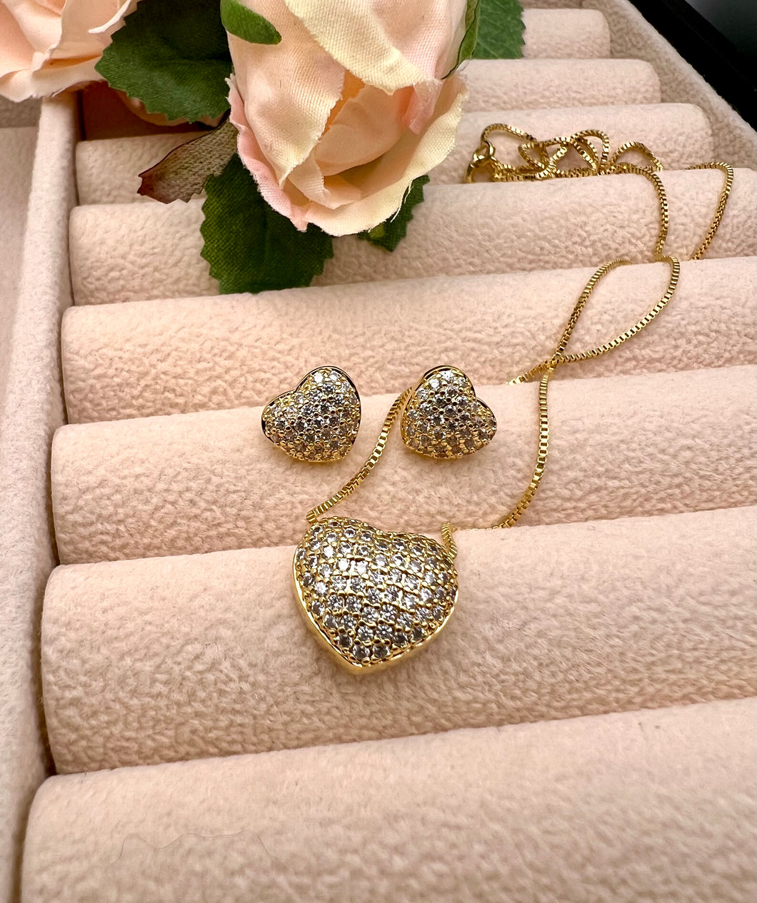 High quality small heart cz studded Valentina set