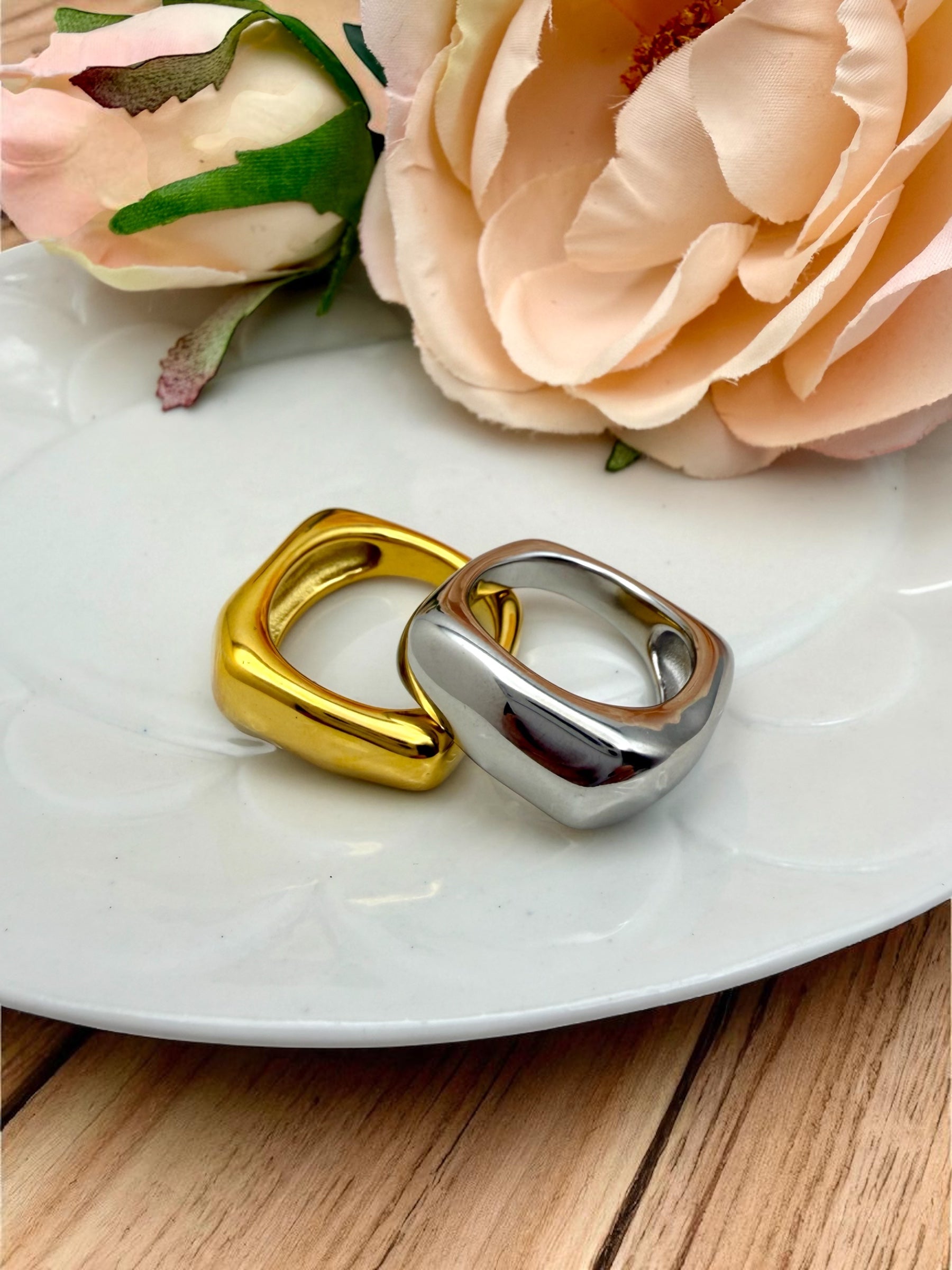 Set of 2 gold and silver organic square rings – Cris Agostini Jewelry