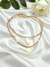 Load image into Gallery viewer, Mini crystal choker mother-of-pearls detail necklace
