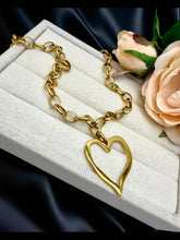 Load image into Gallery viewer, Chunky choker organic heart necklace
