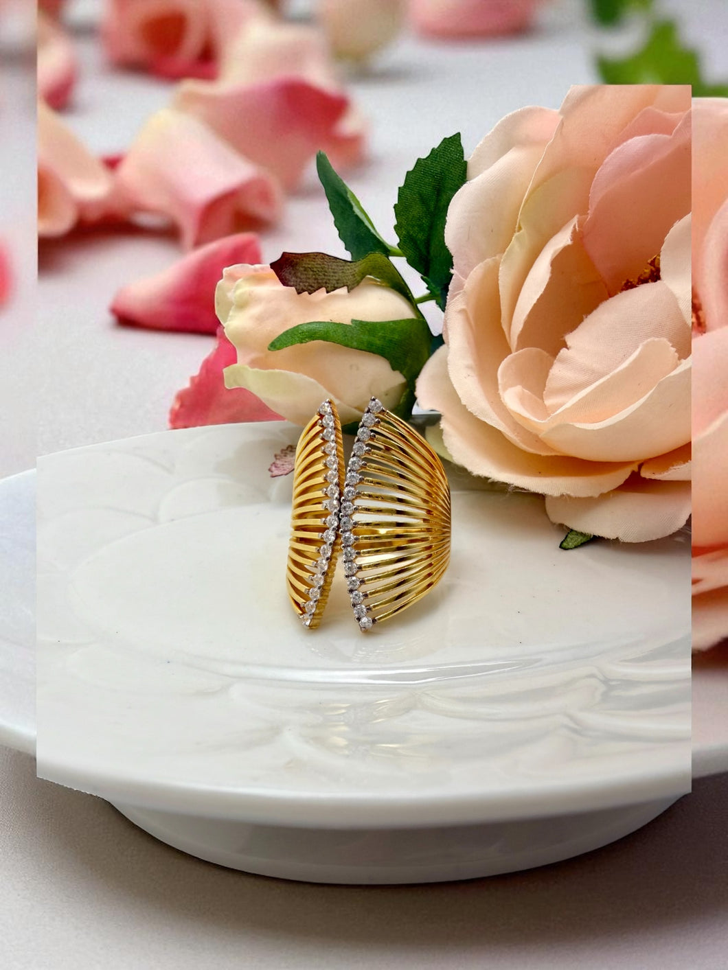 Micro cz diamond detail fan ring