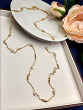 Load image into Gallery viewer, Long Tiffy tiny ball heart detail necklace
