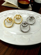 Load image into Gallery viewer, Openwork knot earrings
