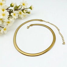 Load image into Gallery viewer, Snake 4 mm classic choker necklace
