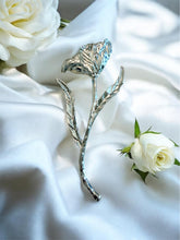 Load image into Gallery viewer, Large exclusive flower brooch

