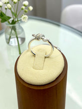 Load image into Gallery viewer, Small single knot ring
