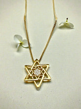 Load image into Gallery viewer, Classic larger new Davi Star necklace
