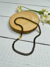 Load image into Gallery viewer, Cz color tennis box clasp choker necklace
