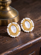 Load image into Gallery viewer, Vintage mother of pearl and mini pearl earrings
