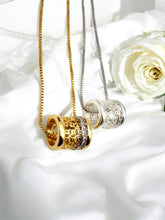 Load image into Gallery viewer, Openwork barrel pave cz band necklace
