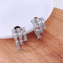 Load image into Gallery viewer, Ear jacket earring zirconia
