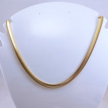 Load image into Gallery viewer, Snake medium 6 mm thickness Necklace
