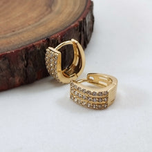 Load image into Gallery viewer, Small flat  cz earrings
