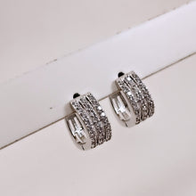 Load image into Gallery viewer, Small flat  cz earrings
