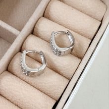 Load image into Gallery viewer, Small flat  cz earrings
