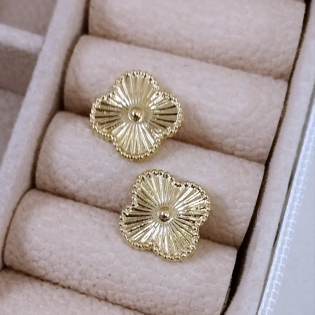 Clover inspiration Van Cley earrings