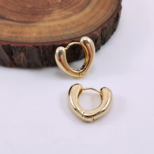 Load image into Gallery viewer, Thick heart shape hoop earrings
