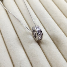 Load image into Gallery viewer, Charm cut baguette necklace
