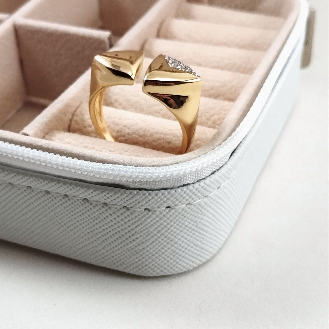 Triangles open ring