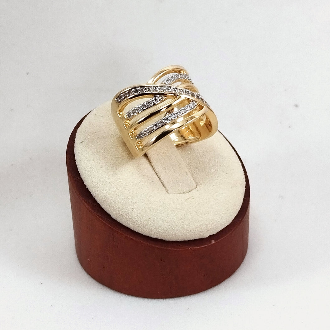 Wide ring with hollow stripes cz