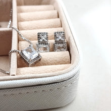 Load image into Gallery viewer, Rectangle double earrings princess set
