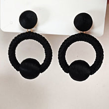 Load image into Gallery viewer, Maxi black silk thread earring
