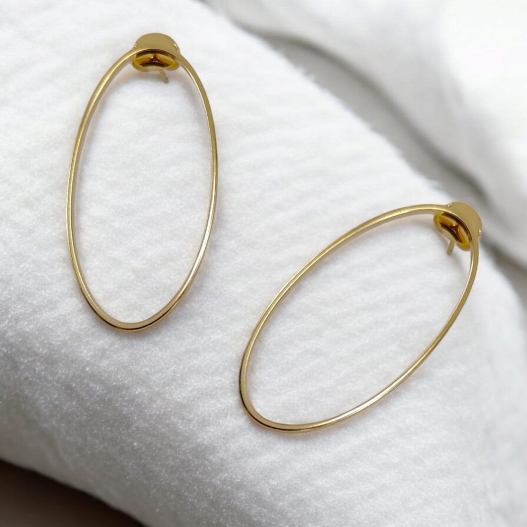 Basic light large oval earring