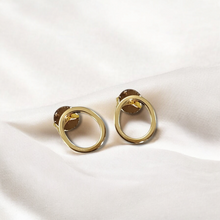 Load image into Gallery viewer, Basic flat small oval earrings
