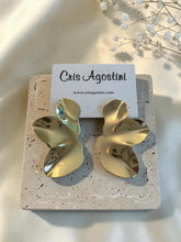 Load image into Gallery viewer, Sculptural wavy petal earrings
