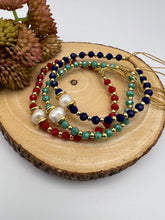 Load image into Gallery viewer, Colorful crystal and pearl detail adjustable bracelete
