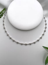 Load image into Gallery viewer, Mini ball in sequence choker necklace
