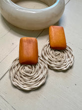 Load image into Gallery viewer, Wood base natural fiber earring
