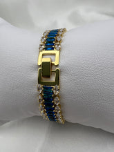 Load image into Gallery viewer, Three crystal baguettes row bracelet
