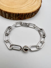 Load image into Gallery viewer, Silver plated link ball bracelet
