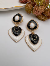 Load image into Gallery viewer, Geometric vintage enamel earrings
