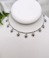 Load image into Gallery viewer, Small heart pendants in sequence choker necklace

