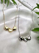 Load image into Gallery viewer, Three delicate hearts thinner necklace
