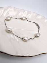 Load image into Gallery viewer, silver bracelet with fresh water pearl
