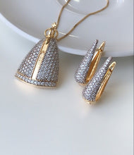 Load image into Gallery viewer, studded elongated oval hoop earring
