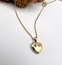 Load image into Gallery viewer, Small heart pendant cz detail necklace
